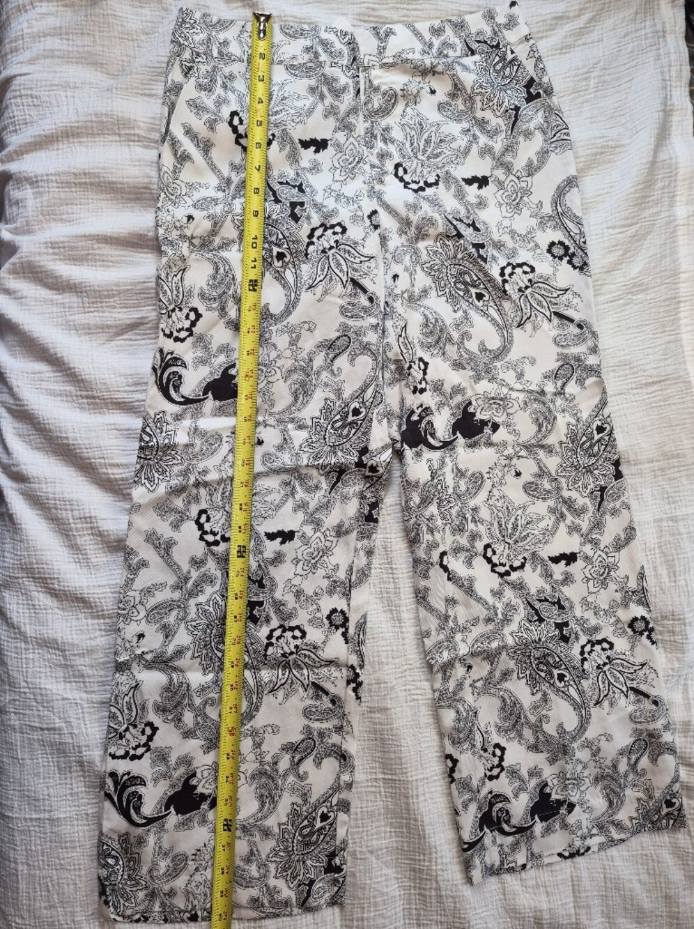 NWT Soft Surroundings Black and White Paisley Palazzo Pants, Size 10/12 (Med.) - Picture 4 of 13